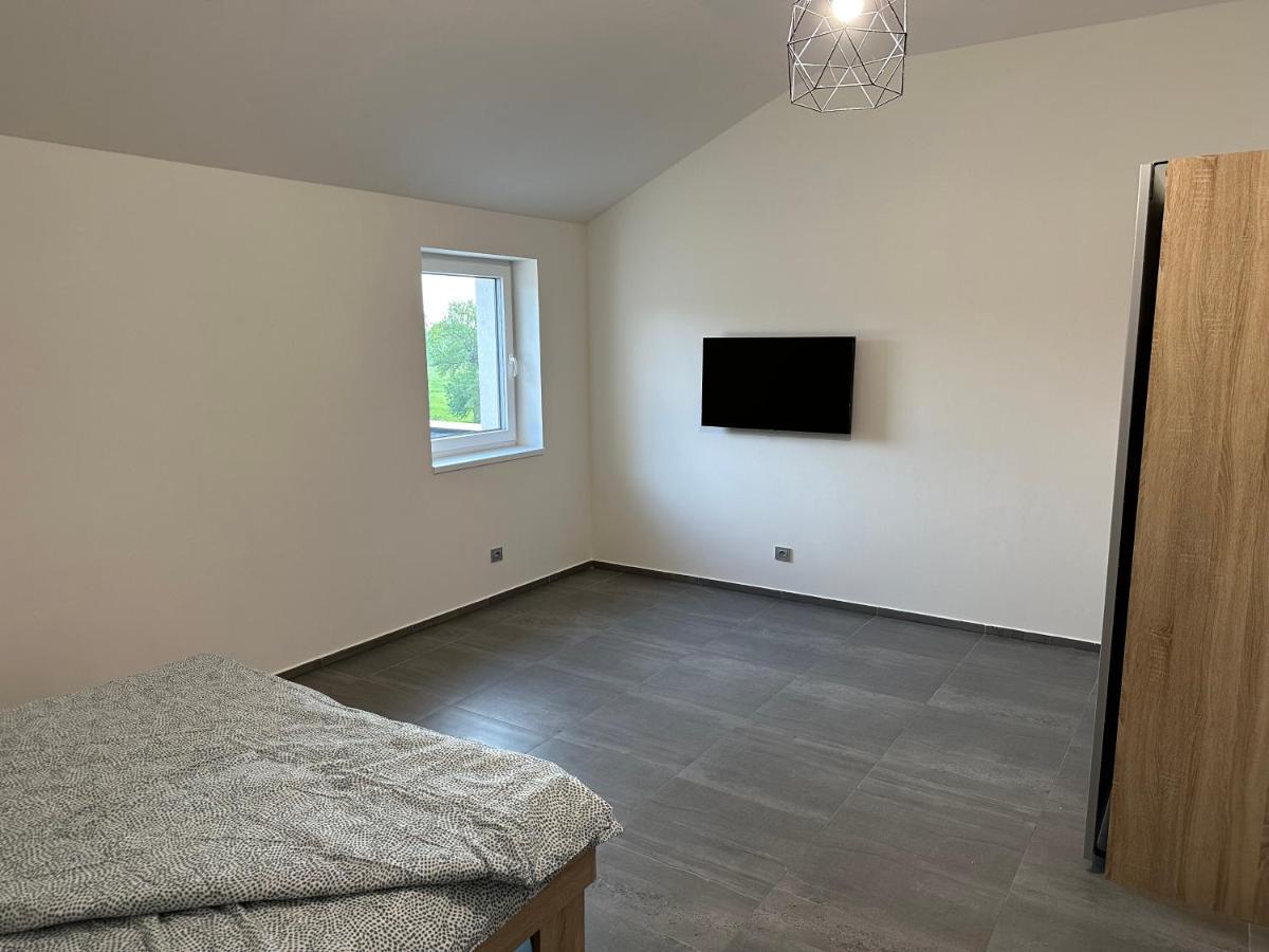 Apartman Byt 75M2 Klid Priroda Pro Rodinu Прага Экстерьер фото